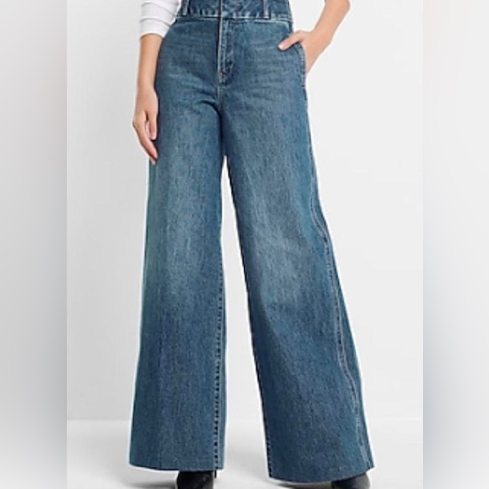 Super High Waisted Medium Wash Baggy Wide Leg Jeans